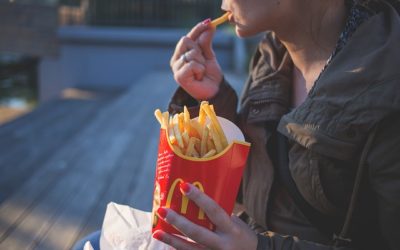 How to Eat Healthy at College